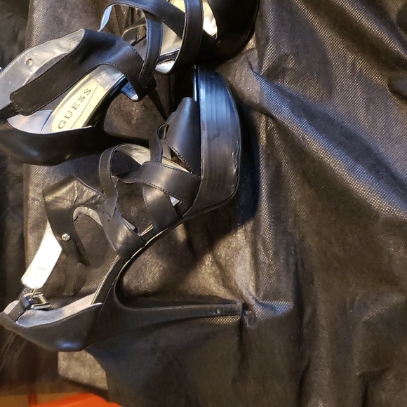 Guess 6 inch open toe strappy heels with a small platform. - Picture 2 of 6
